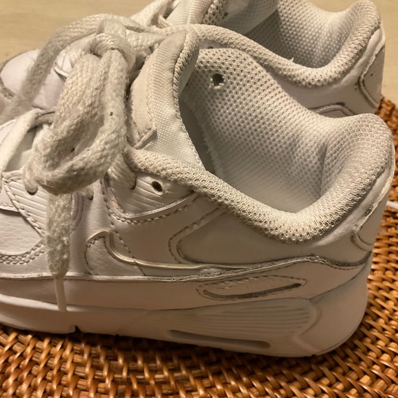 Nike shoes toddlers 10c - Picture 11 of 13